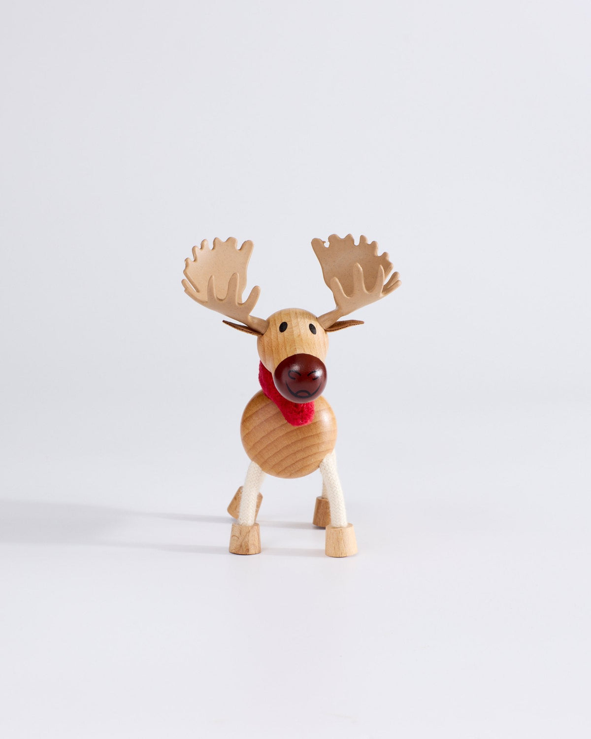 Anamalz Moose, front view, with the materials labelled